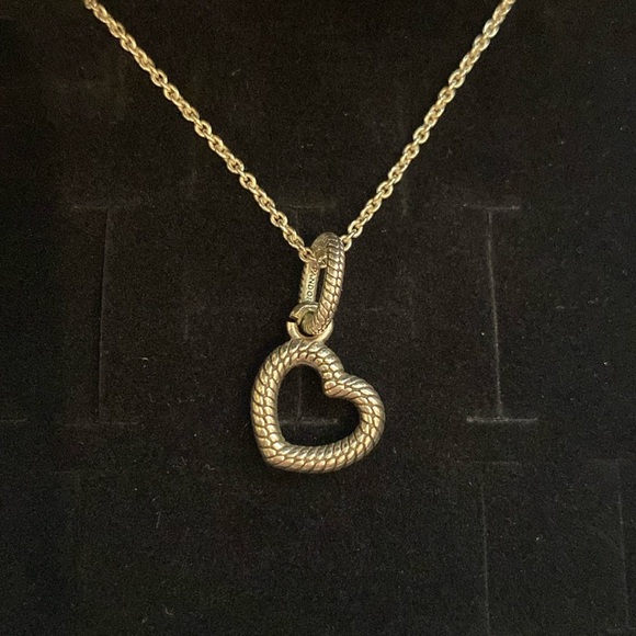 Authentic Pandora women’s heart necklace charm pendant and chain - Picture 2 of 7